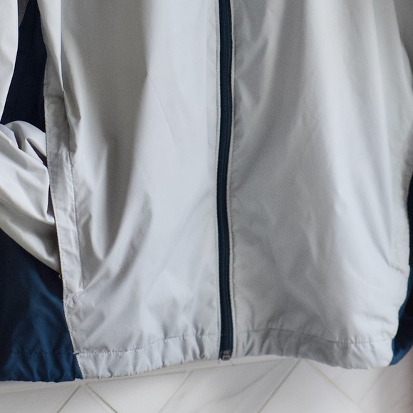 Columbia Men's Hooded Windbreaker M - Picture 4 of 10